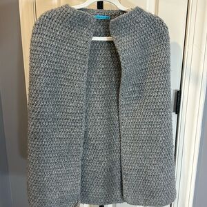 Alice and Olivia blanket vest GUC